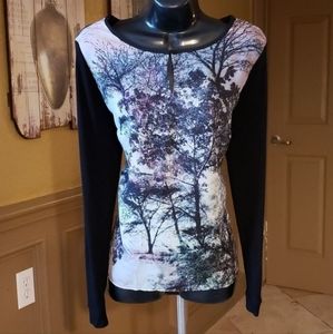 Graphic Forever 21 Blouse Medium
